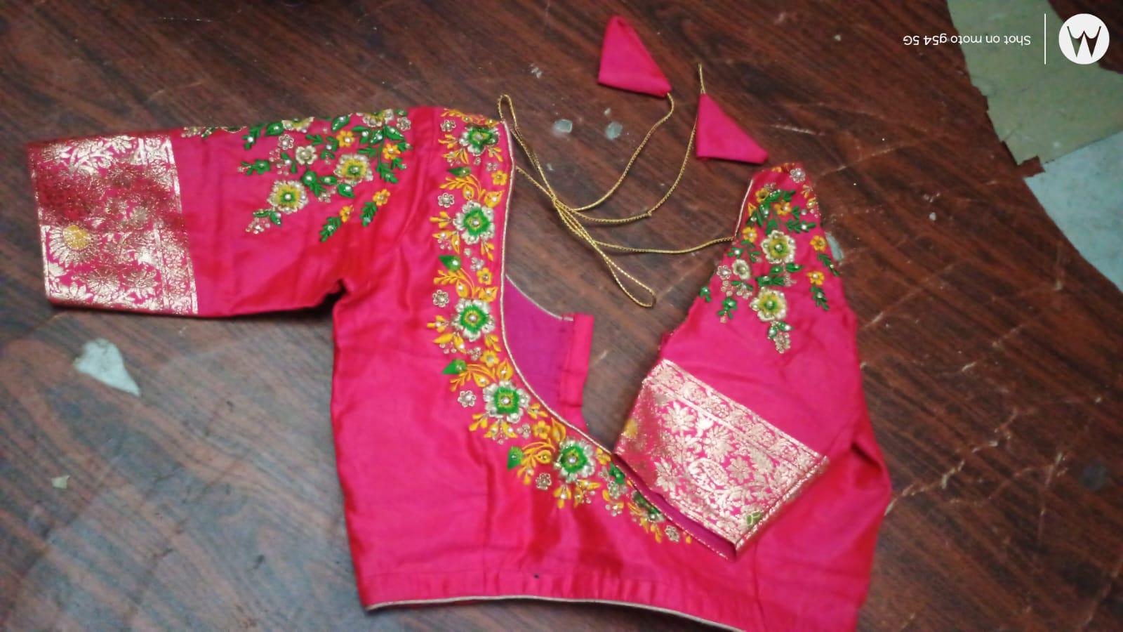 AADRITHI Embroidery Machines Main Image